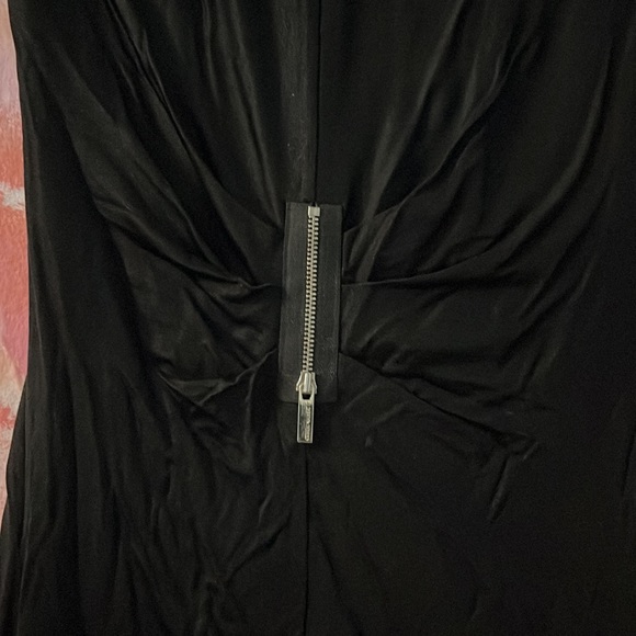 KAREN MILLEN KNIT ASYMMETRICAL RUCHING WITH ZIPPER HARDWADE SIZE 4 us - Picture 5 of 9